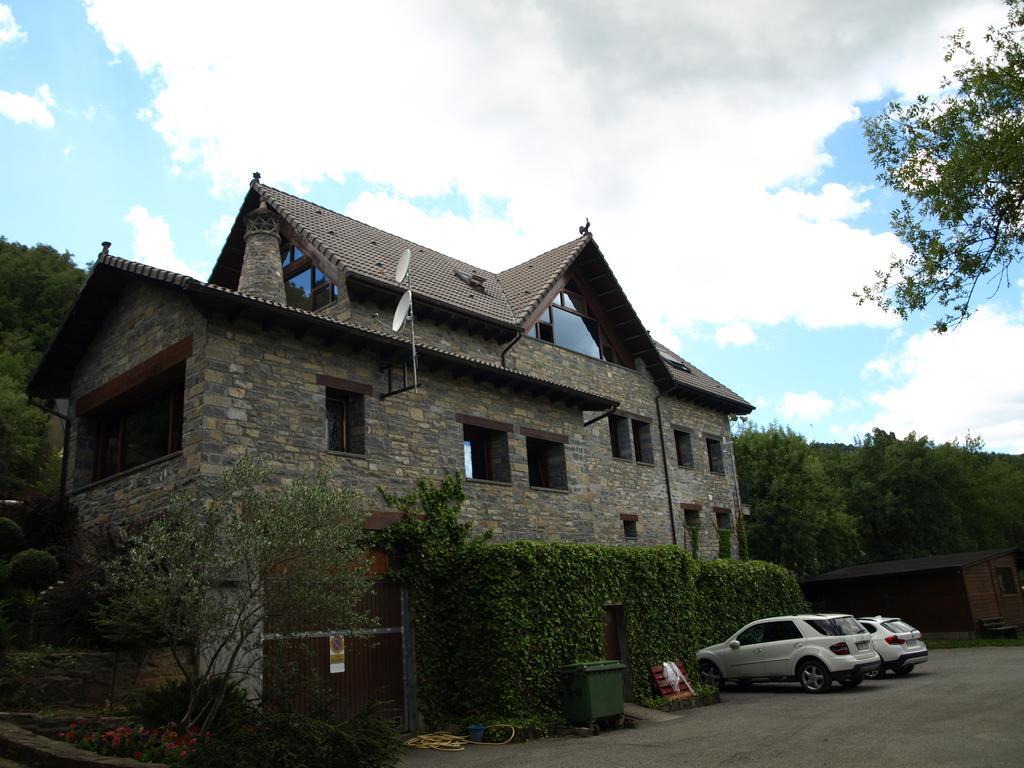 Hotel Wecamp Pirineos Boltaña Exterior foto